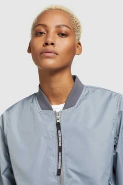 Khujo Tussenjassen Tussenjas STENCE Dames Smoky Blue -Khujo Winkel 0e863676a153fd2dba9c4afd05fa2114