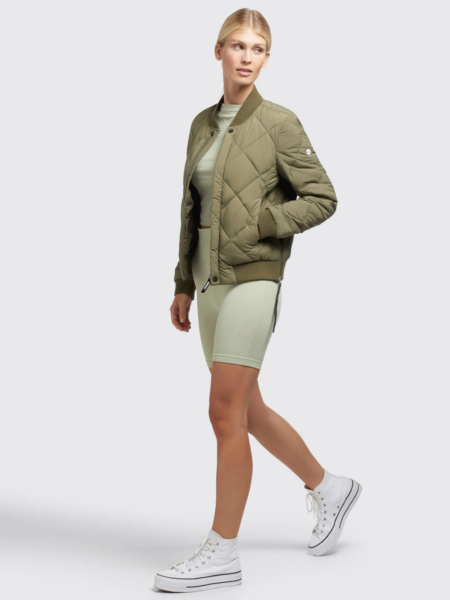 Khujo Leona - Bomberjacks - Lea Gre 1 Khujo Leona - Bomberjacks - Lea Gre