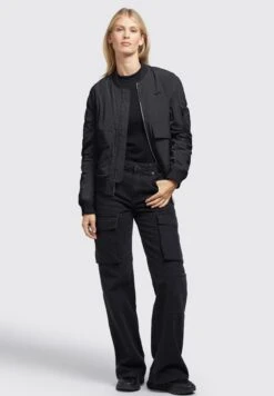 Khujo Nova - Bomberjacks - Schwarz 15 Khujo Nova - Bomberjacks - Schwarz -Khujo Winkel 3f267be9c93b4397bc23ff8d64b80006