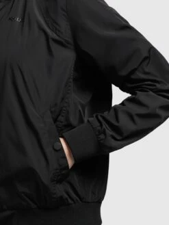 Khujo Tussenjassen Tussenjas Perse Dames Zwart -Khujo Winkel 4f8411b55f3b1e1c522eccc9265404e8