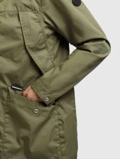 Khujo Parkas Tussenparka Aira Dames Olijfgroen -Khujo Winkel 7d0cde1b0a8135060d61753f293a1abc