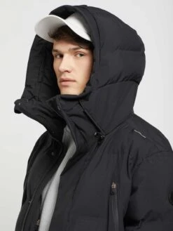 Khujo Winterjassen Winterjas Clide Heren Zwart -Khujo Winkel 823efd13beb0ea707e9d2066d8eb3421