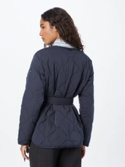 Khujo Tussenjassen Tussenjas Yuna Dames Donkerblauw -Khujo Winkel 9479bdf7b1df1d8be9063049d20219d0