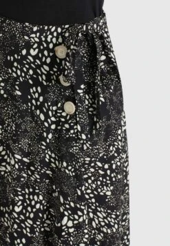 Khujo Maxi Rokken Rok Hepke Dames Zwart -Khujo Winkel 9fd03bb24fb8b602679af2c886c41279