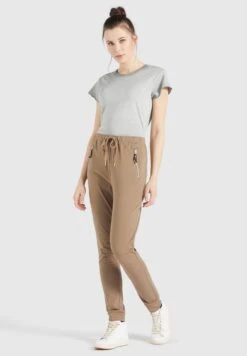 Khujo Sweatpants Tapered Broek Alenia Dames Lichtbruin -Khujo Winkel cec2bfbaaf0a75f7d3c7b5962179698d