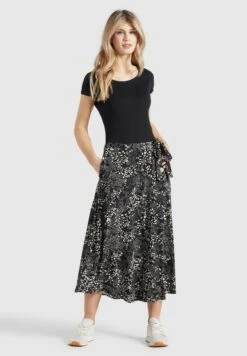 Khujo Maxi Rokken Rok Hepke Dames Zwart -Khujo Winkel f3efe12f9a10dc10913a509878ebda4a