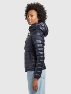 Khujo Tussenjassen Tussenjas Lovina Dames Donkerblauw -Khujo Winkel f7b8d96a3cca7a3d6fa72e3430630243